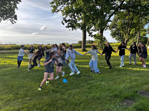 Diennakts nometne “Meiteņu vasaras piedzīvojums 2026″